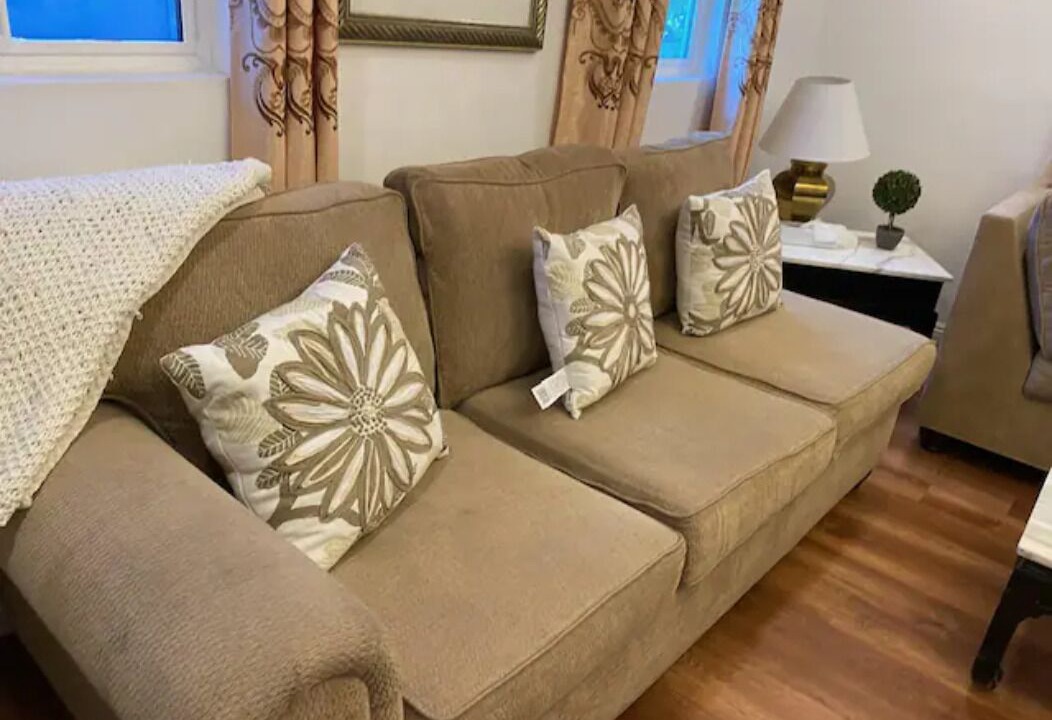 Photo of Livingroom in North Central