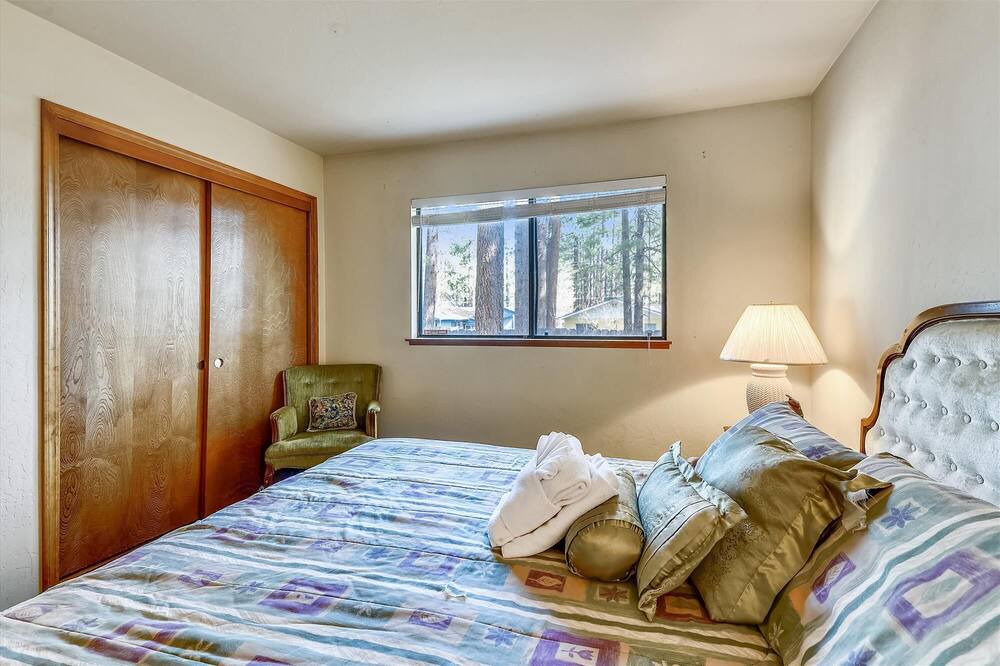 Photo of Bedroom in Black Bart