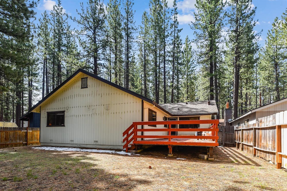 Photo of Outdoor in Black Bart