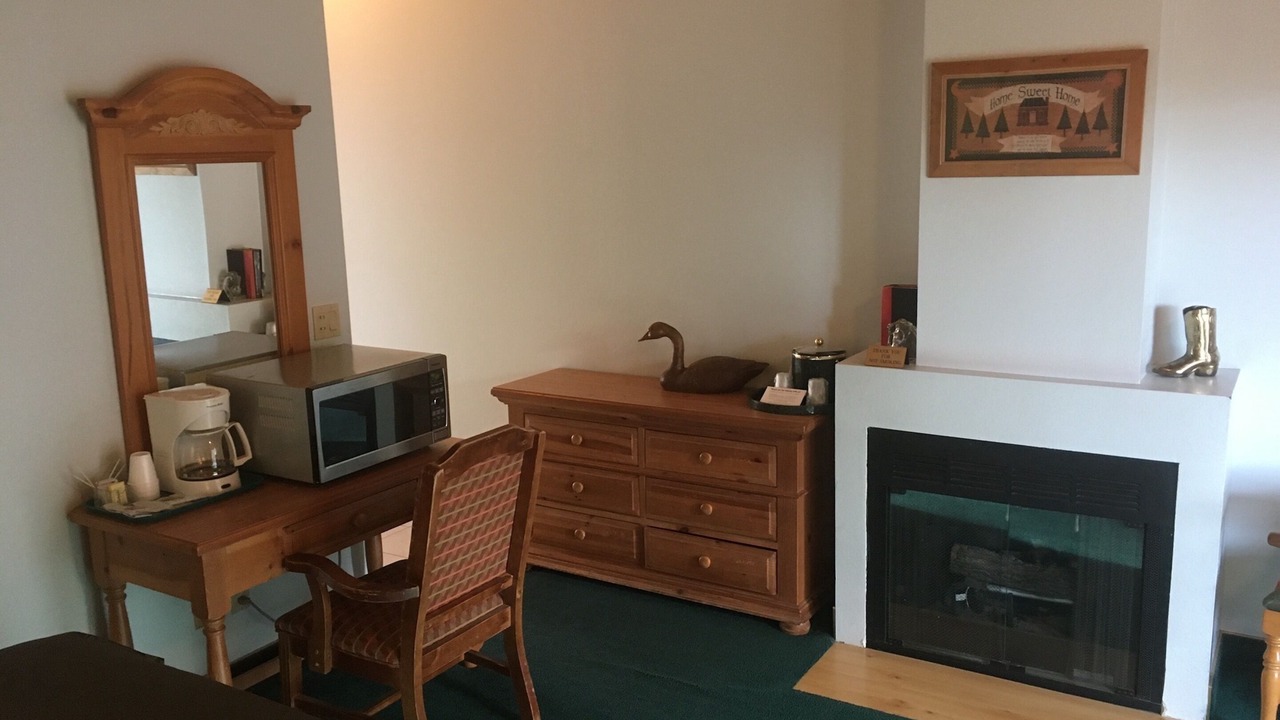 Photo of Livingroom in Kernville