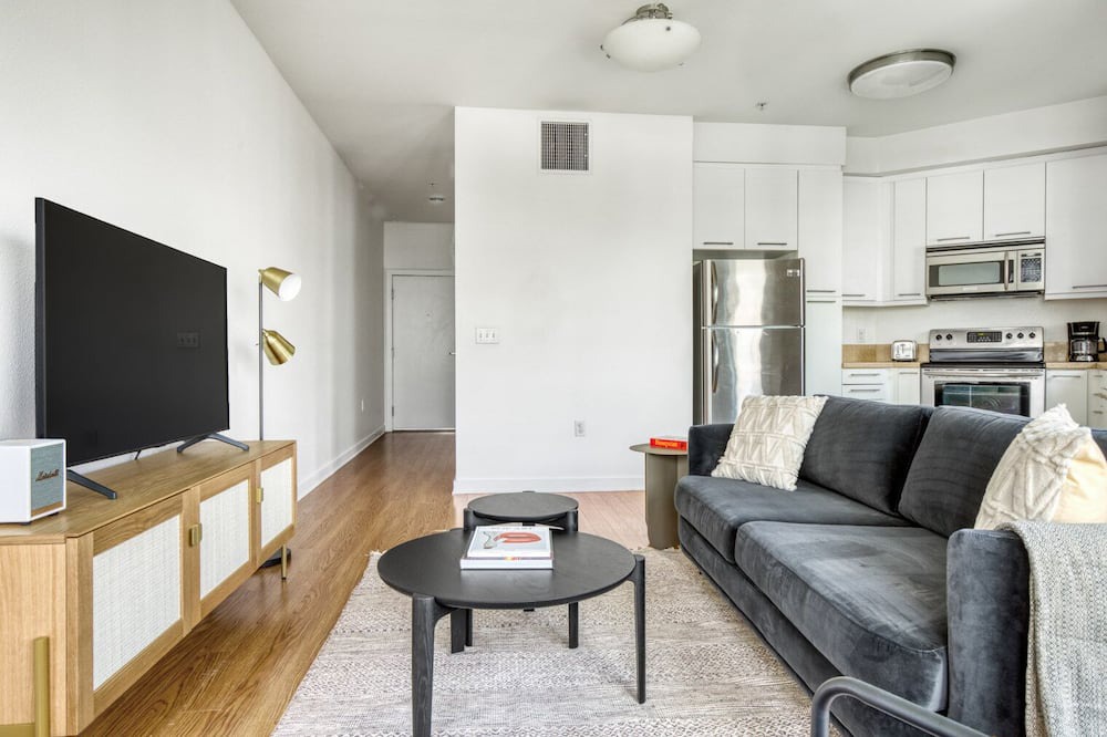Photo of Livingroom in Little Tokyo