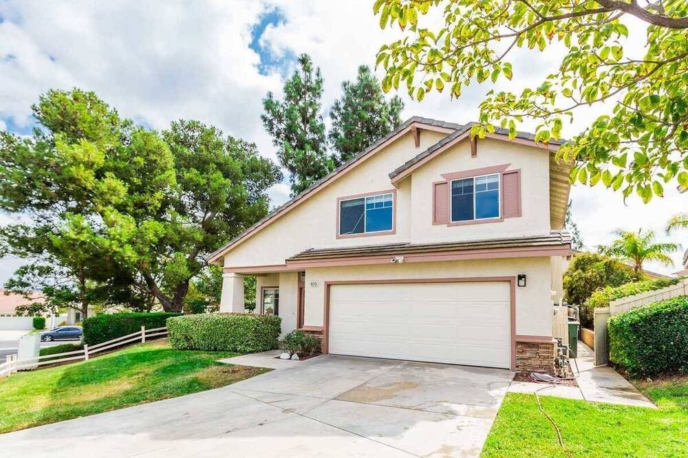 Photo of Outdoor in Corona