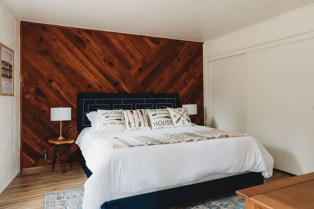 Photo of Bedroom in Fawnskin