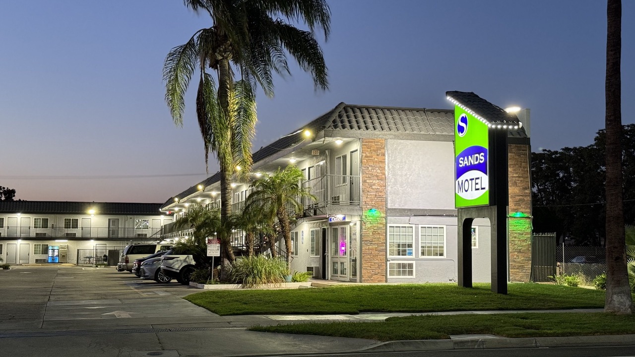 Photo of Buildings in La Sierra