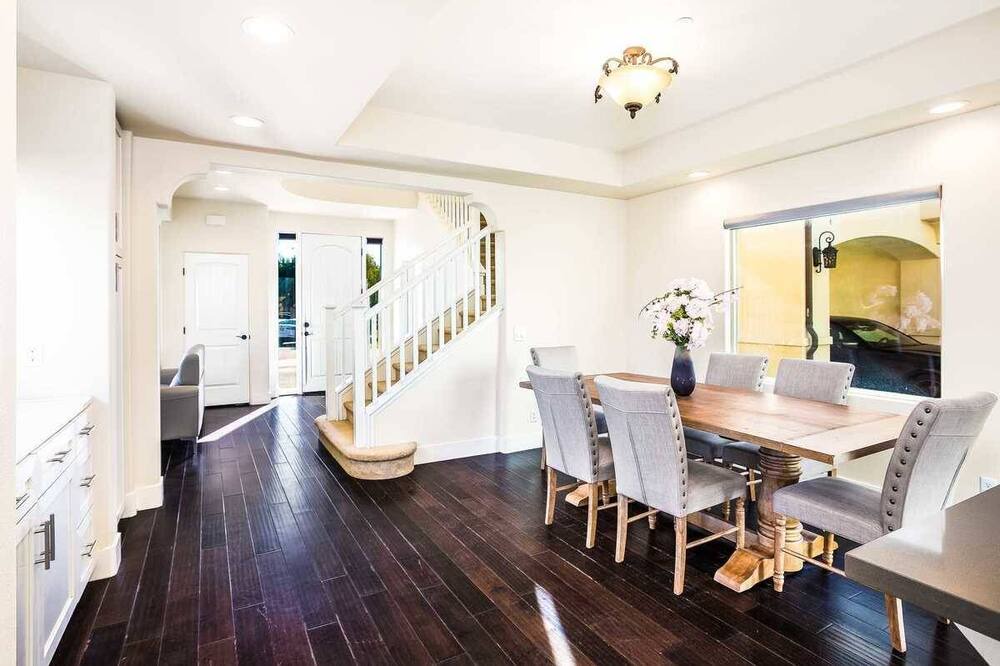 Photo of Livingroom in Azusa