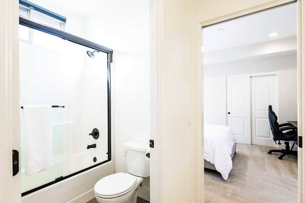 Photo of Bedroom in Azusa