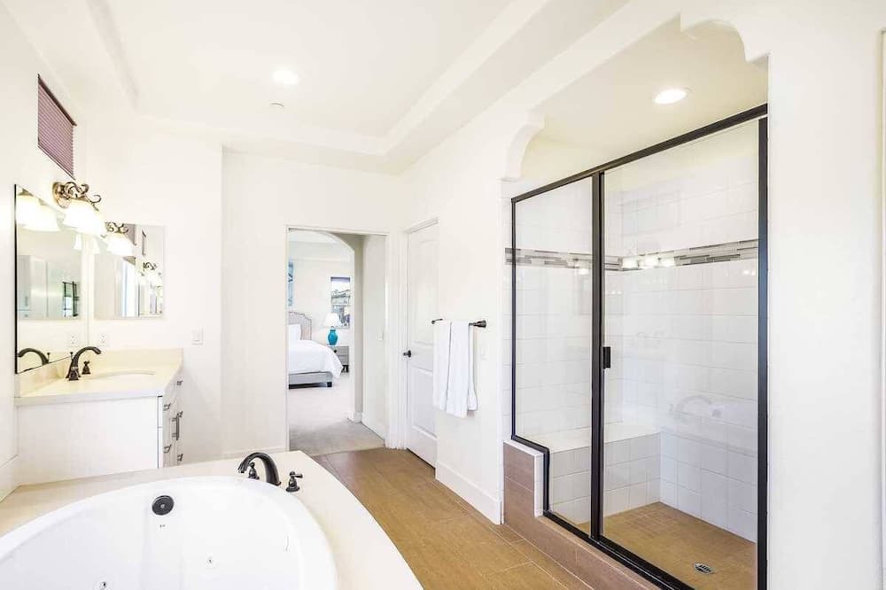 Photo of Bathroom in Azusa