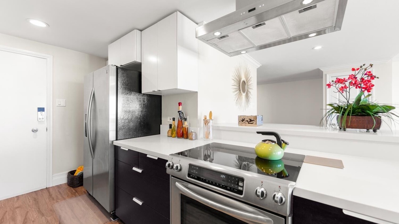 Photo of Kitchen in Eastern Malibu