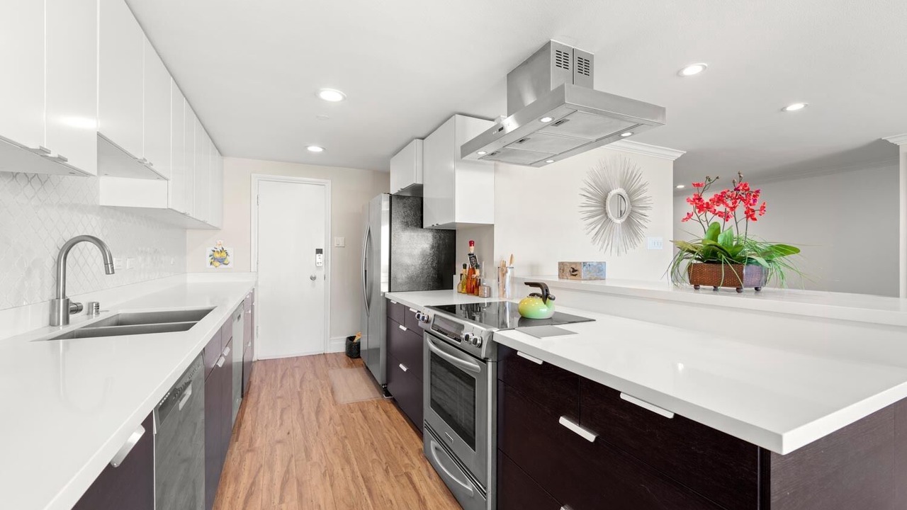Photo of Kitchen in Eastern Malibu