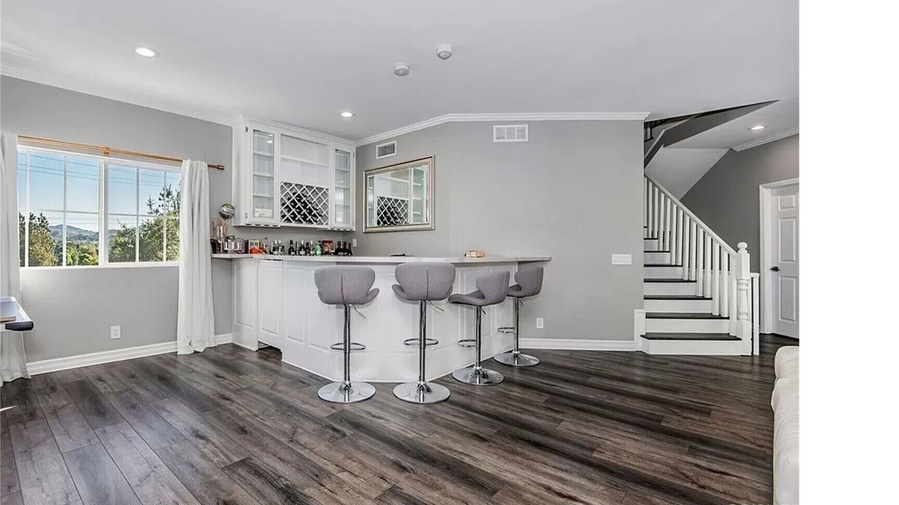 Photo of Kitchen in Woodland Hills