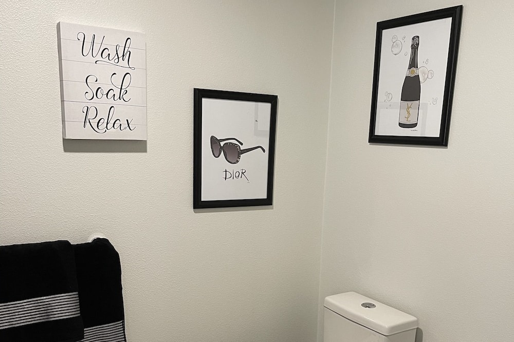 Photo of Bathroom in East Pasadena