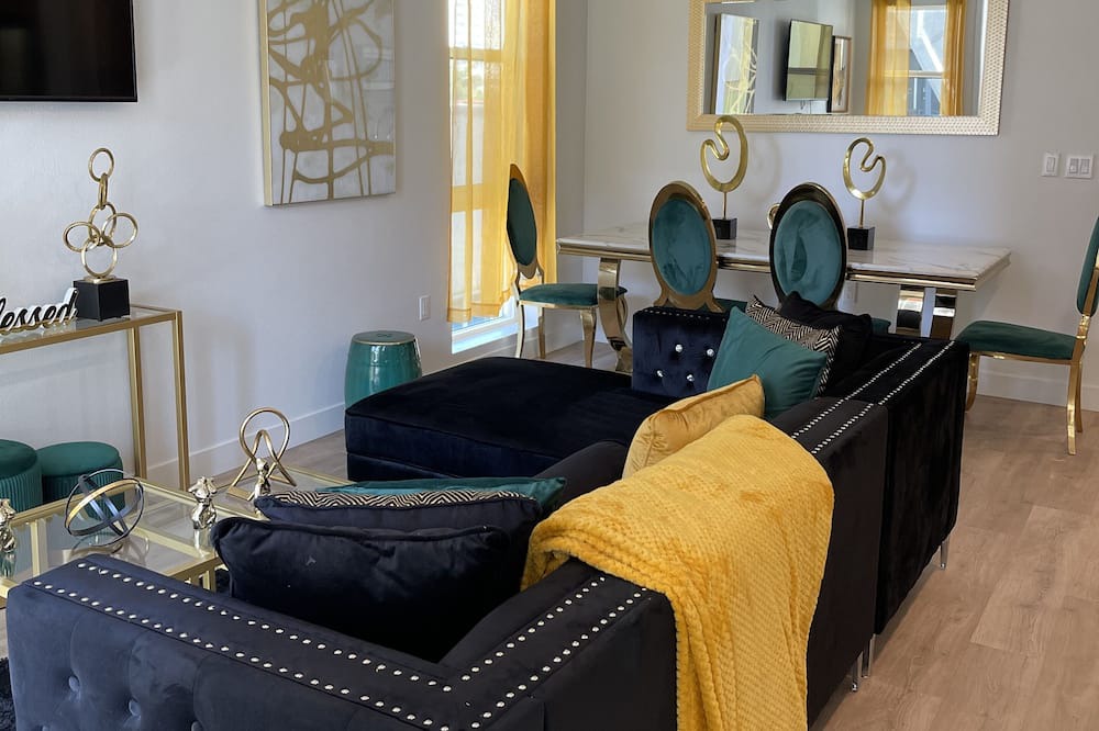 Photo of Bedroom in East Pasadena