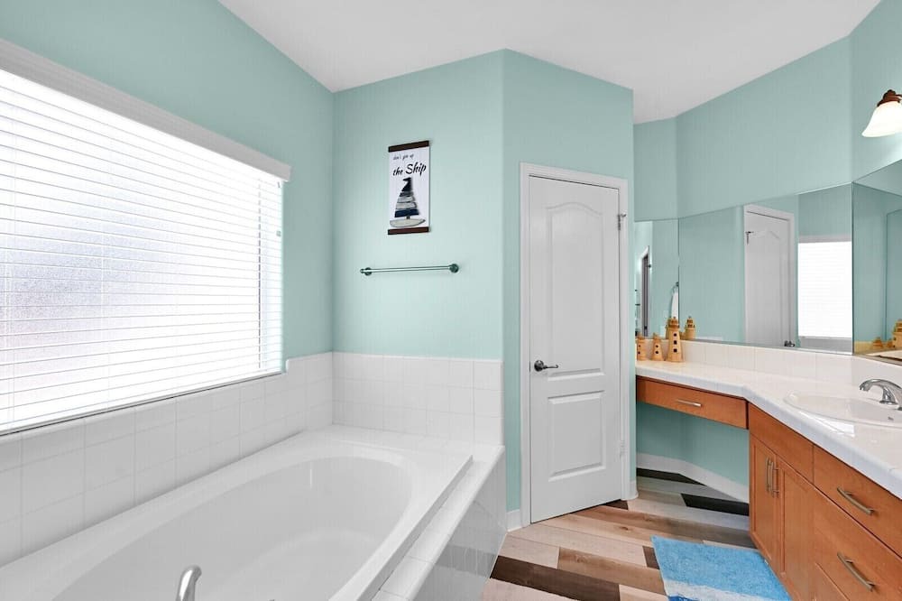 Photo of Bedroom in Roosevelt