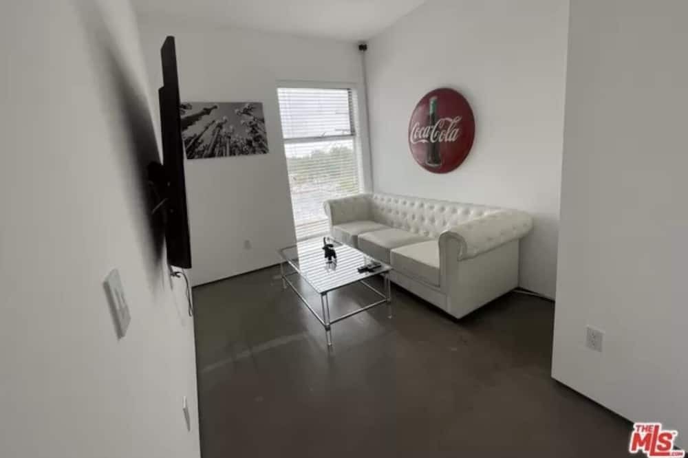 Photo of Bedroom in Larchmont