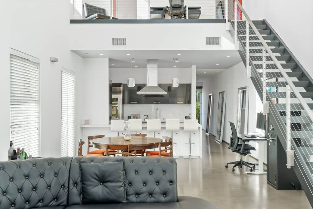 Photo of Livingroom in Larchmont