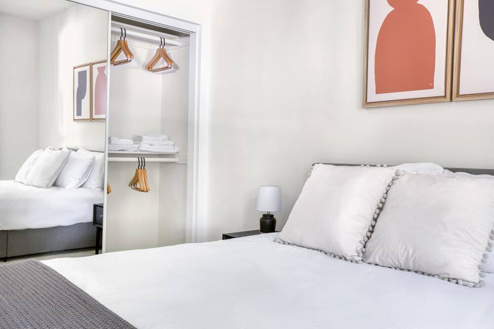 Photo of Bedroom in Studio City