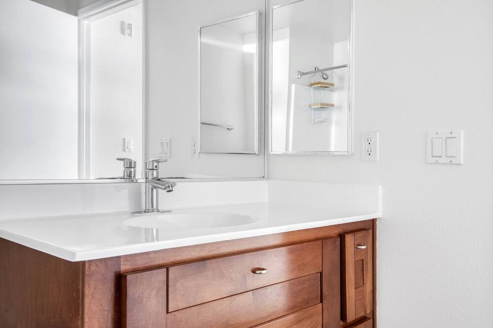Photo of Bathroom in Studio City