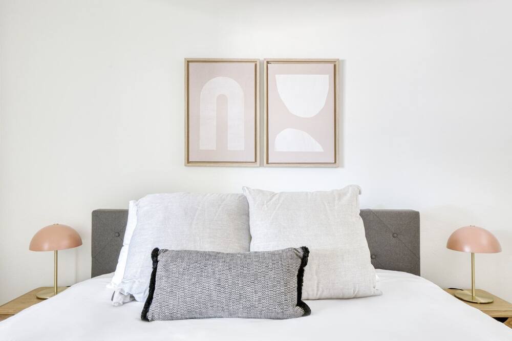 Photo of Bedroom in Studio City