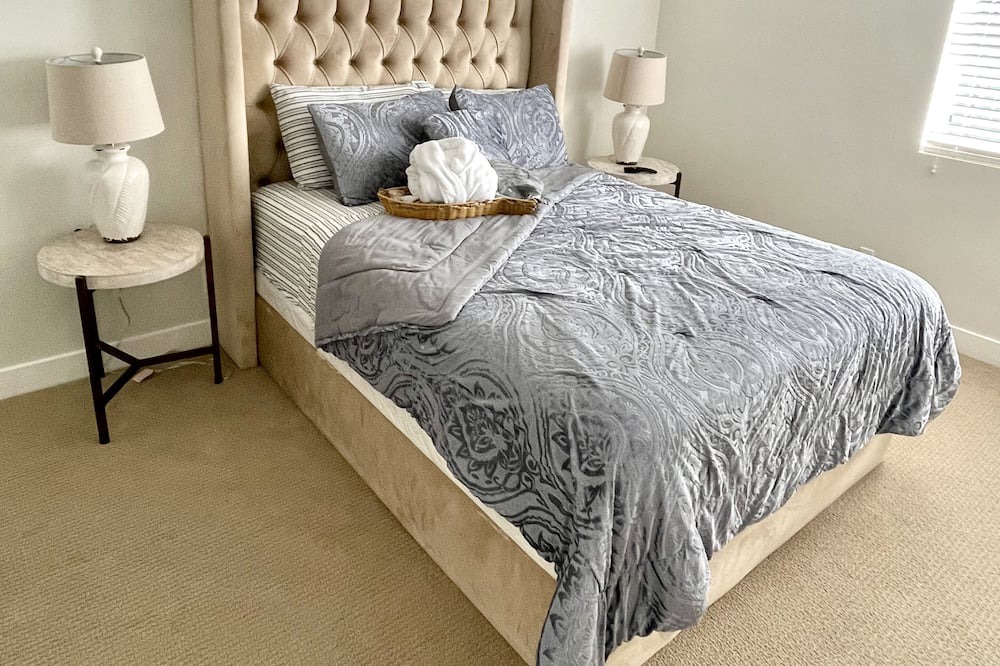 Photo of Bedroom in Marina Peninsula