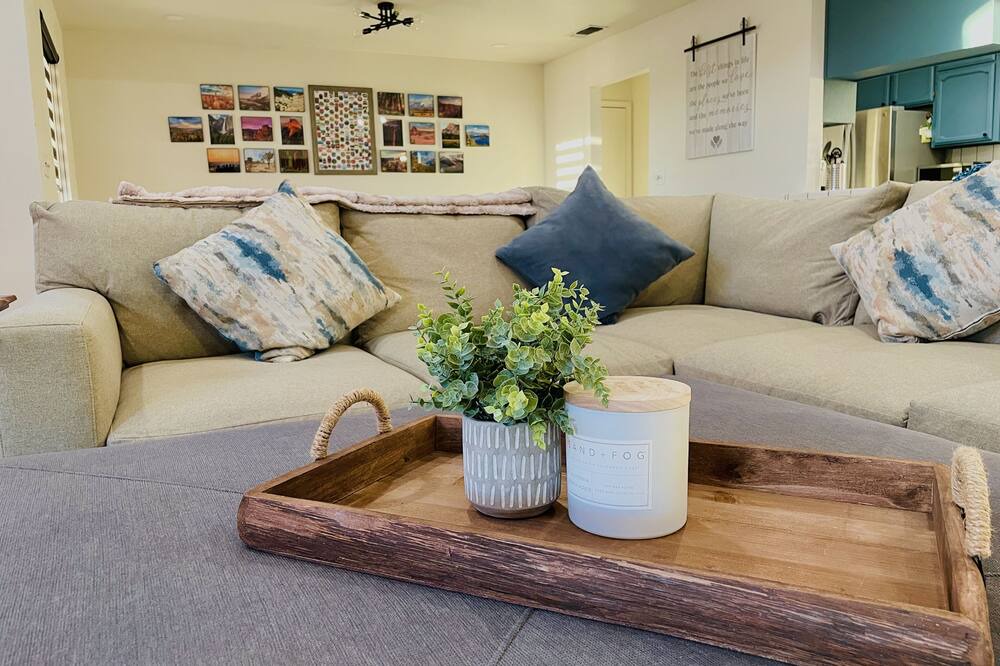 Photo of Livingroom in Oakhurst