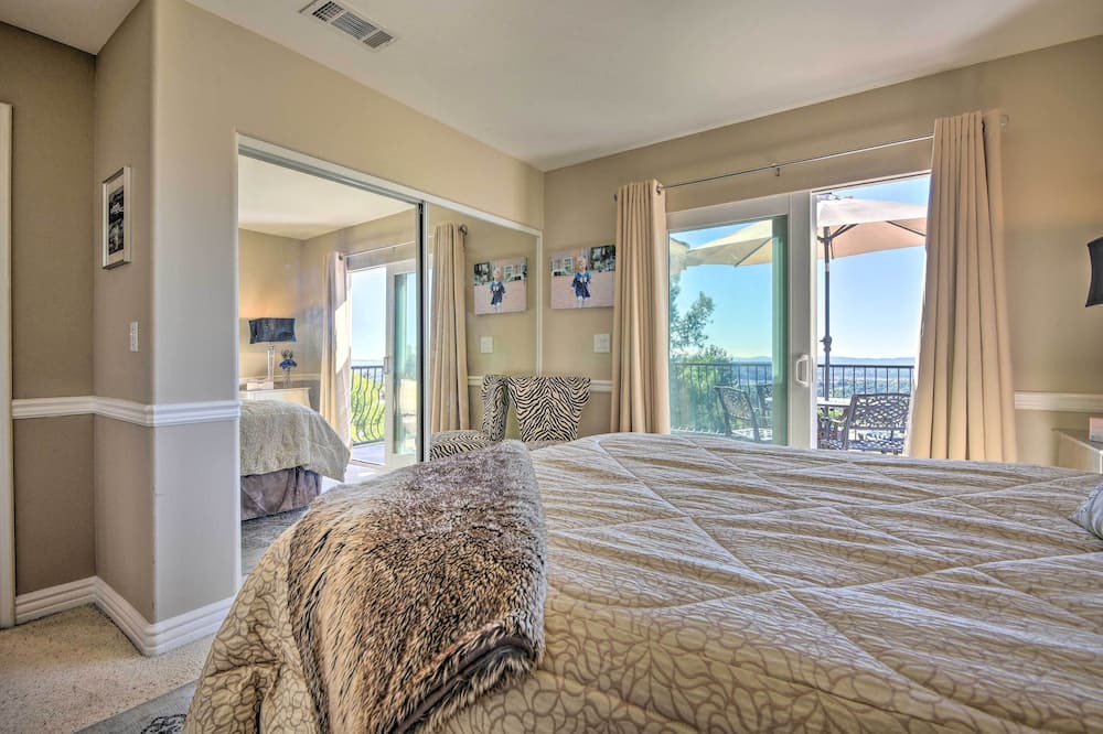 Photo of Bedroom in Sylmar