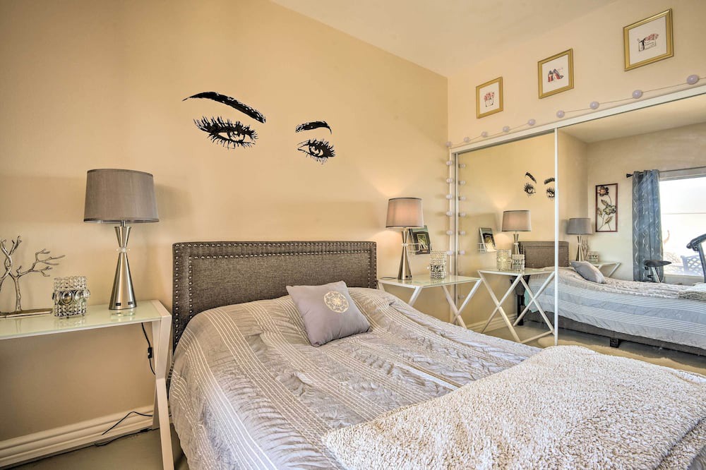 Photo of Bedroom in Sylmar