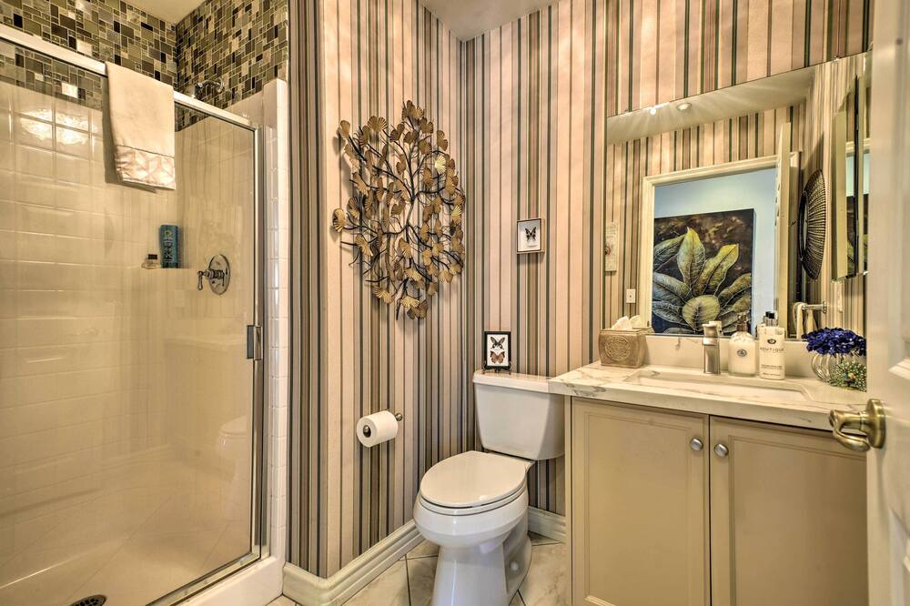 Photo of Bathroom in Sylmar