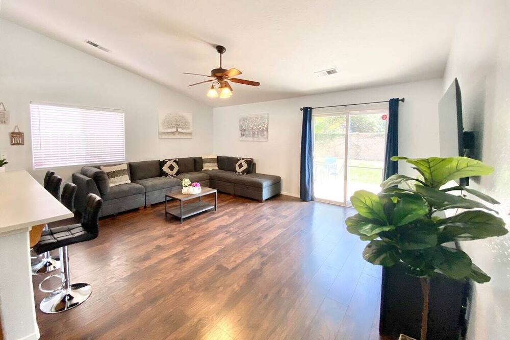 Photo of Livingroom in Visalia
