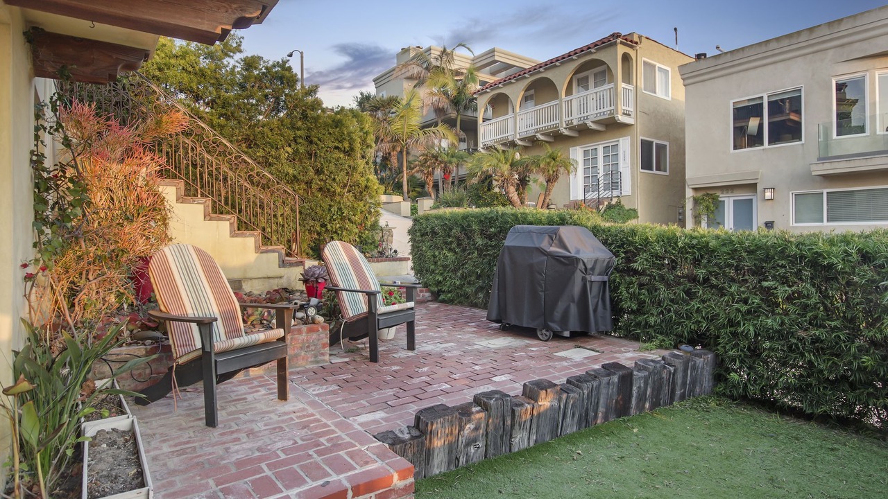 Photo of Patio Balcony in Sand Section
