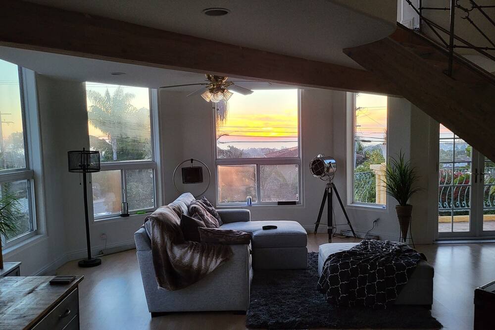 Photo of Livingroom in Olde Carlsbad