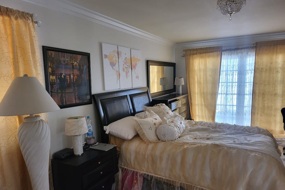 Photo of Bedroom in Olde Carlsbad