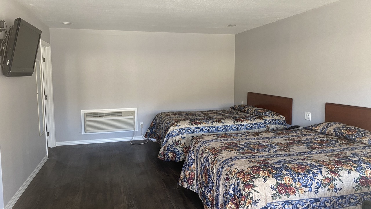 Photo of Bedroom in Pleasant Hill