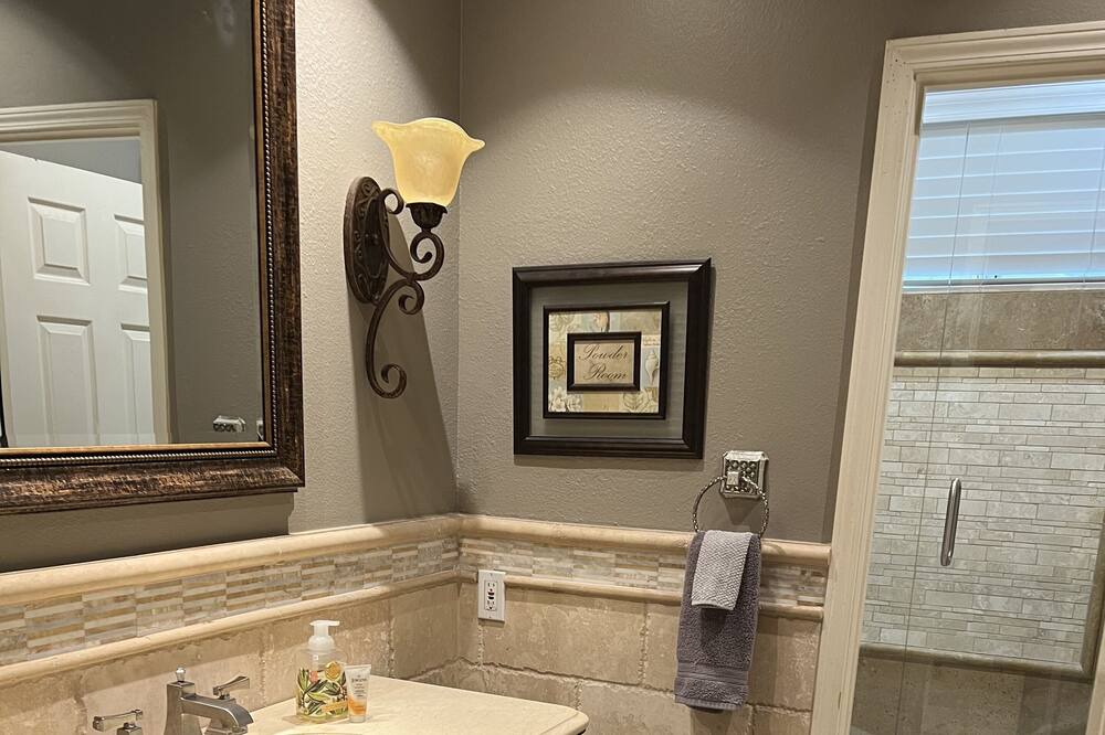 Photo of Bedroom in Corona