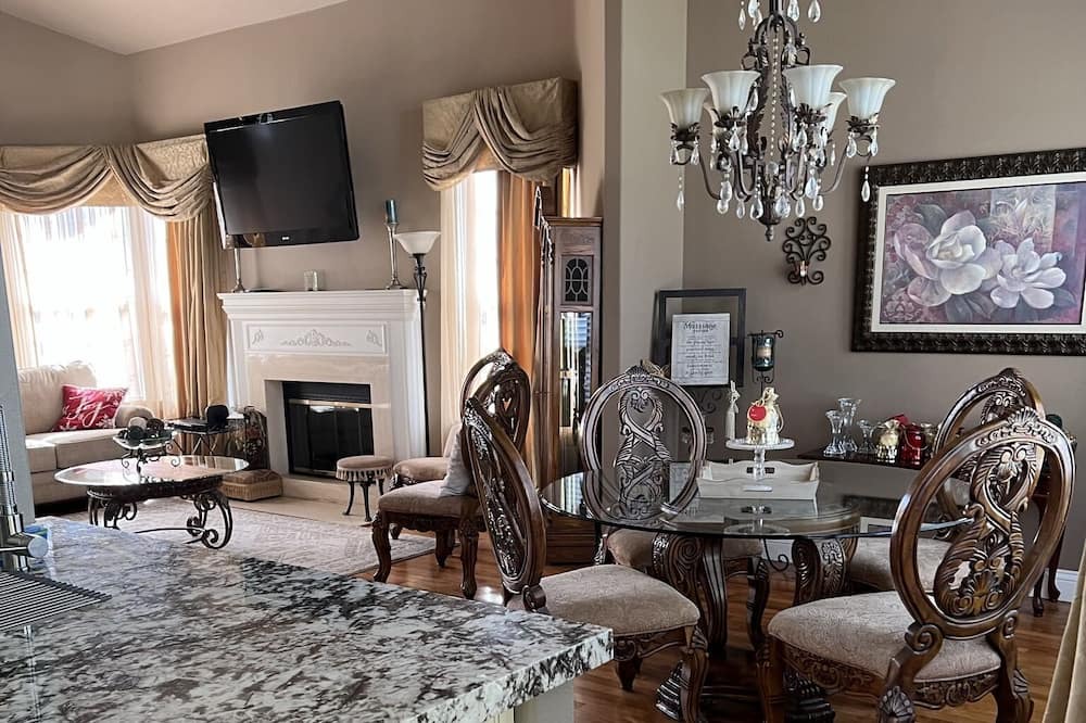 Photo of Bedroom in Corona