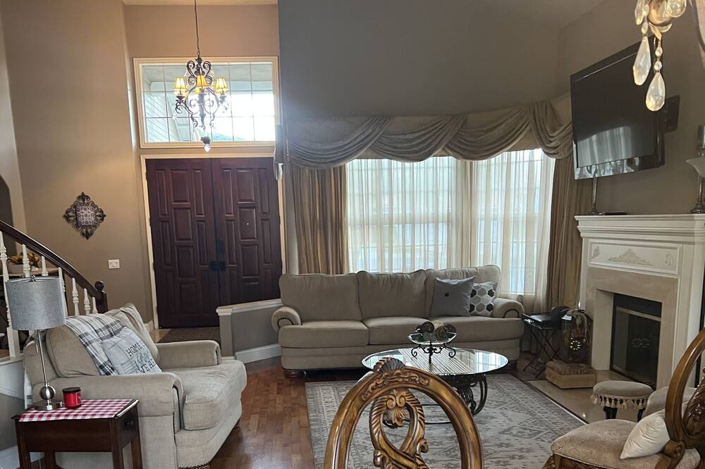 Photo of Bedroom in Corona