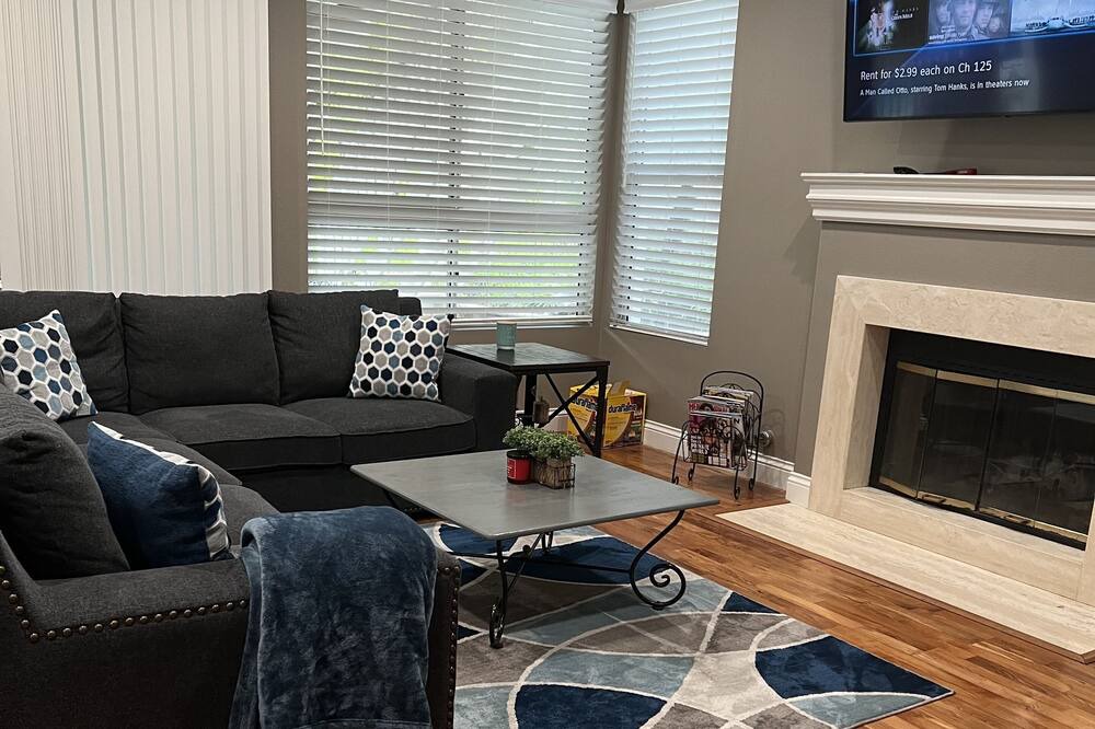 Photo of Bedroom in Corona