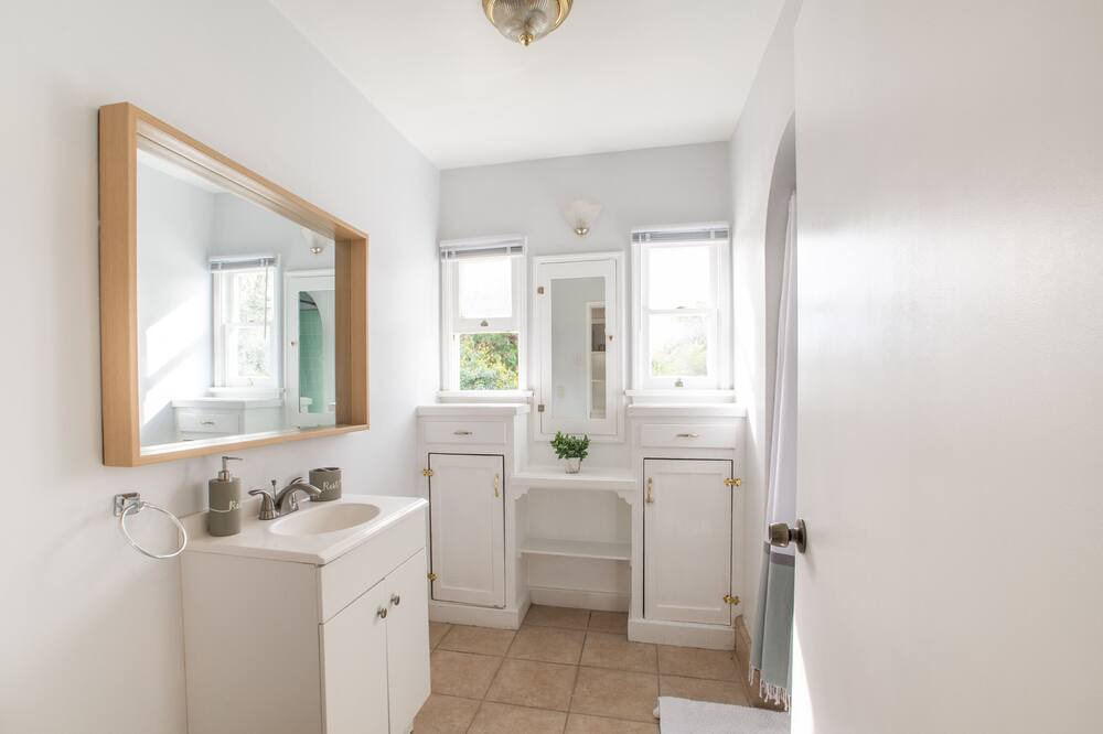 Photo of Bathroom in East Whittier