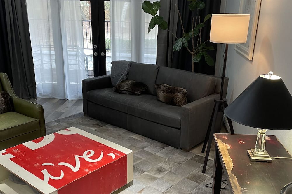 Photo of Livingroom in Coto de Caza