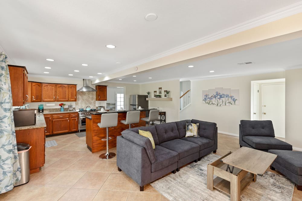Photo of Livingroom in Riverside