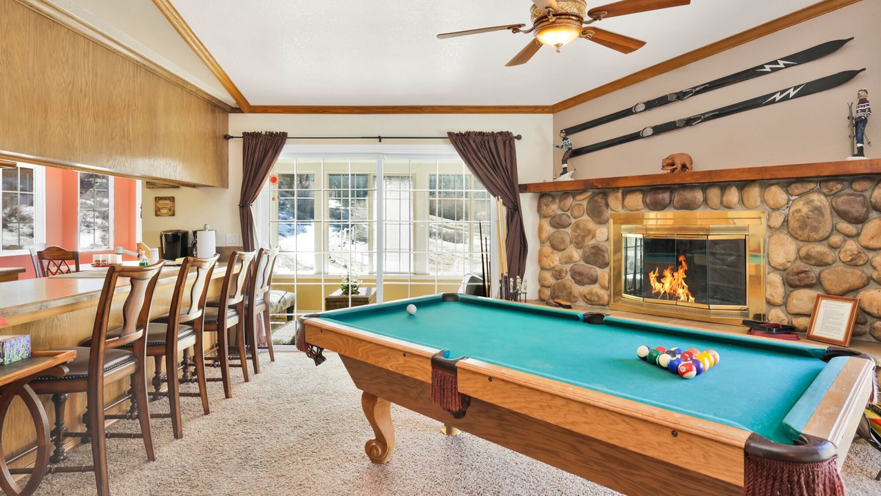 Photo of Bedroom in Moonridge