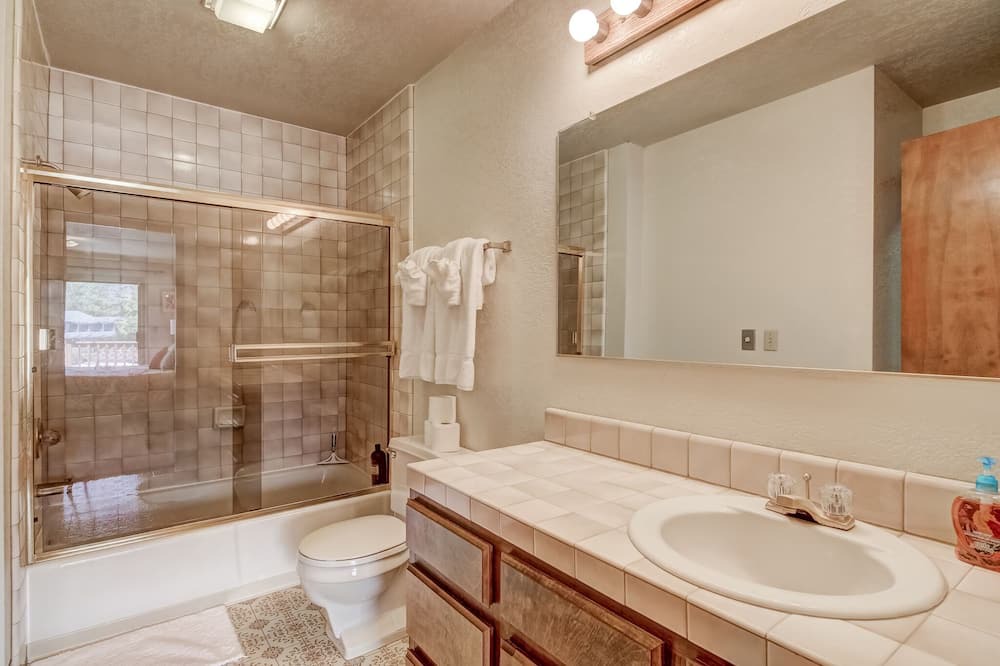 Photo of Bathroom in Tahoe Keys