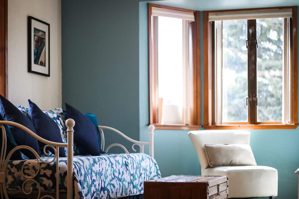Photo of Livingroom in Tahoe Keys