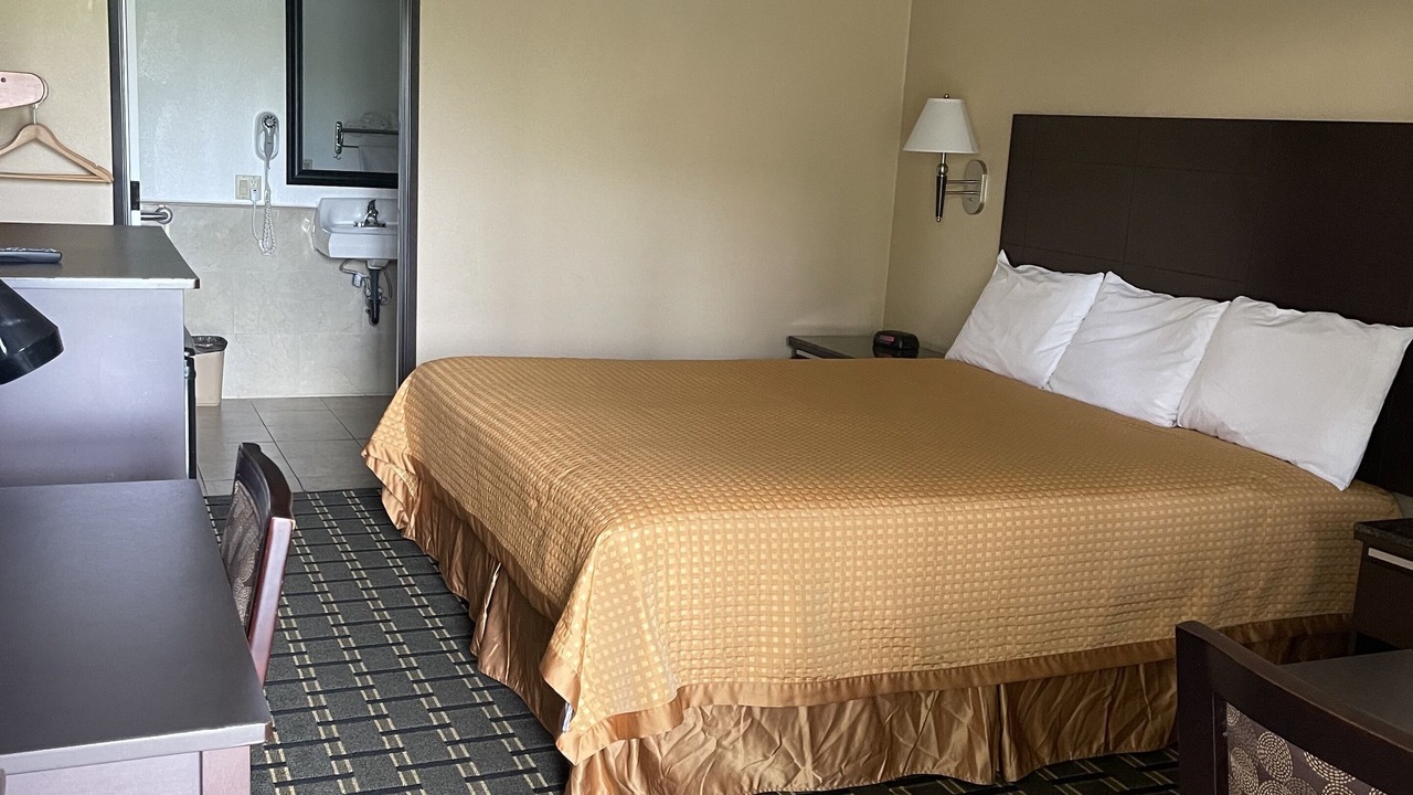 Photo of Bedroom in Chino