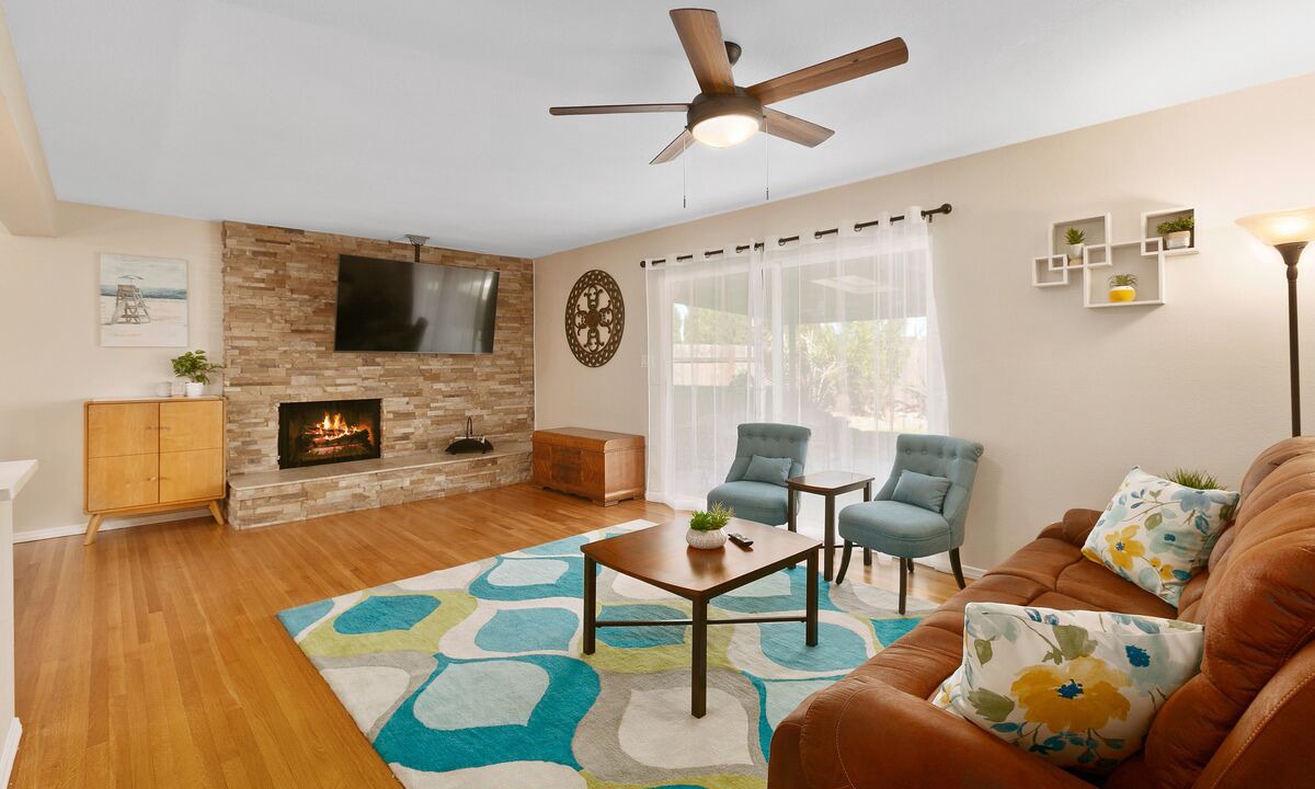 Photo of Livingroom in Serra Mesa