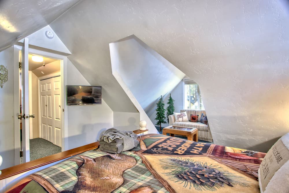 Photo of Bedroom in Big Bear Lake