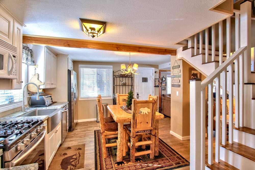 Photo of Kitchen in Big Bear Lake