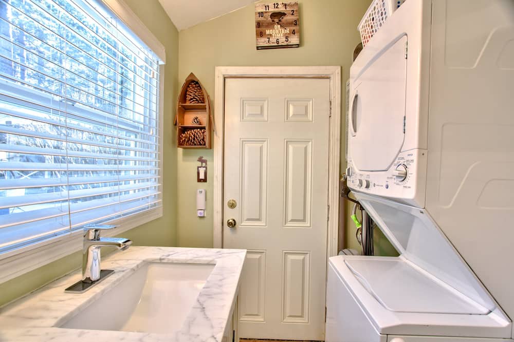 Photo of Bathroom in Big Bear Lake