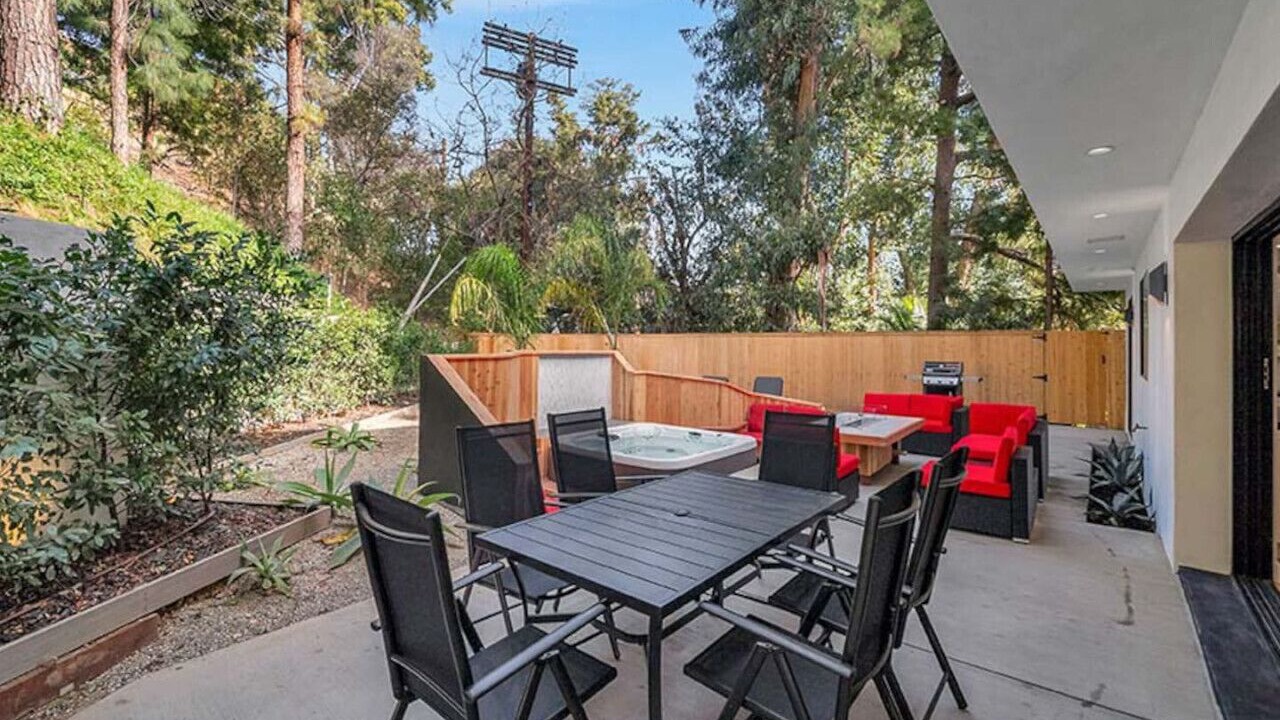 Photo of Outdoor in Studio City