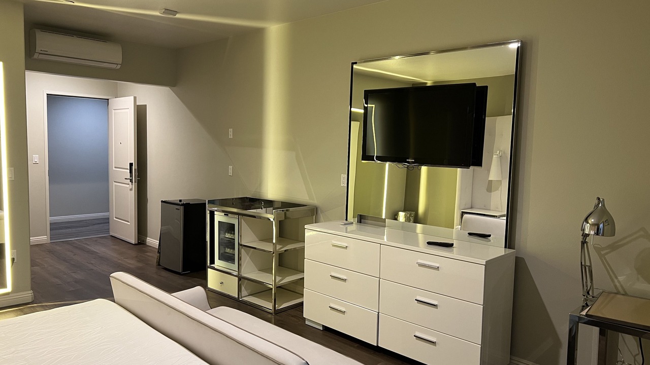 Photo of Bedroom in Orange
