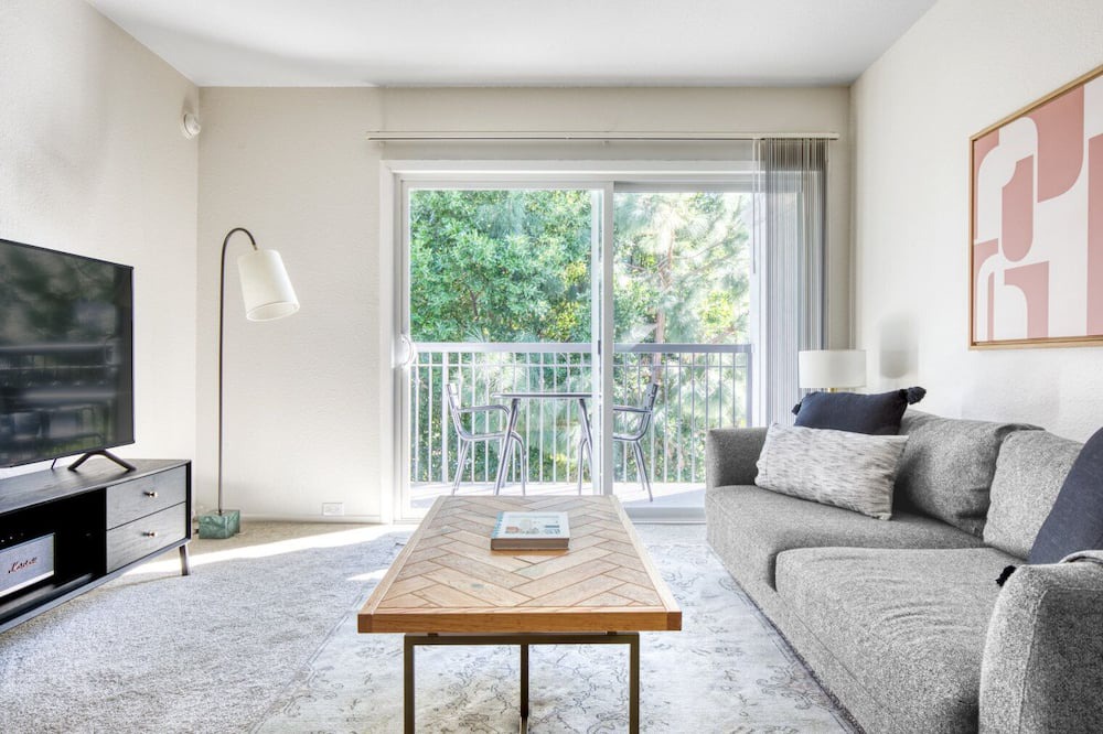 Photo of Livingroom in Los Angeles